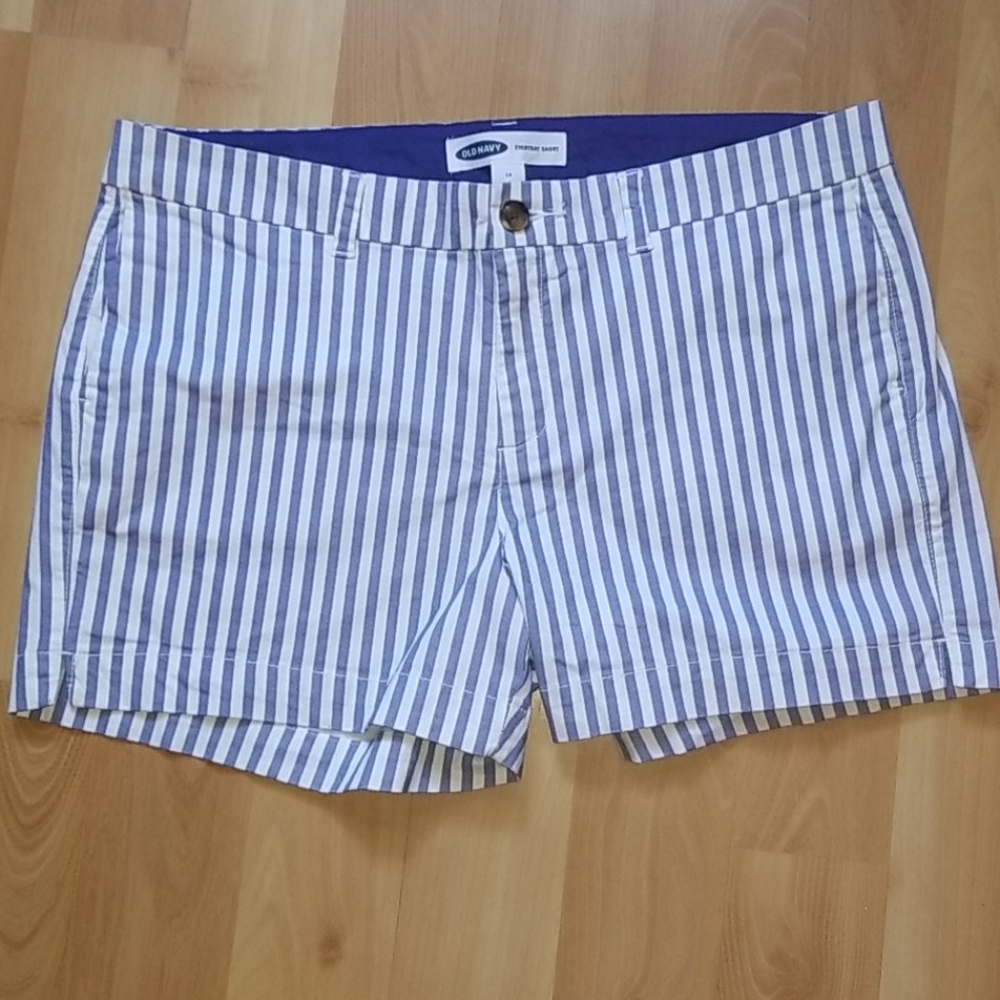 NWOT Old Navy Short